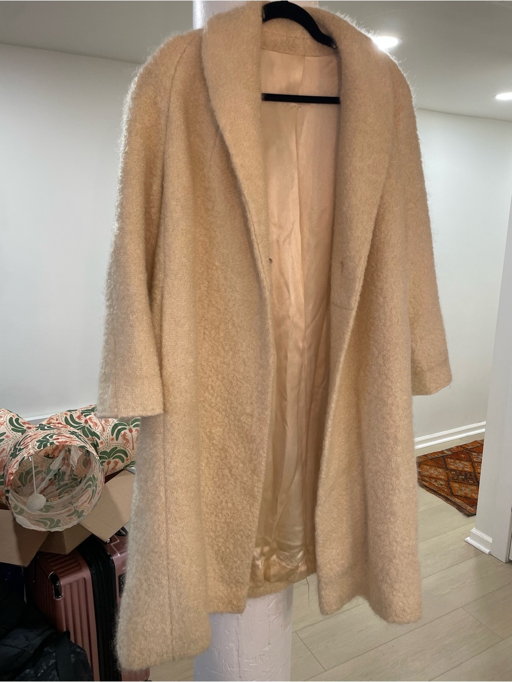 Women's Cream Long Bouclé Open-Front Coat